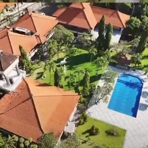 Bali Bungalo Отель Кута